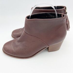 Toms Carpe Diem brown leather‎ tassel booties size 6
